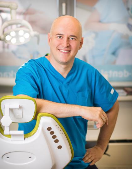 Dr. Gaál Zoltán - Fogszakorvos Dr. Gaál Zoltán - Fogszakorvos