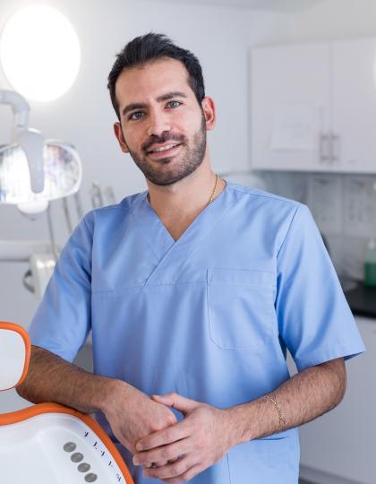 Dr. Mahyar Ilanlou - Fogorvos Dr. Mahyar Ilanlou - Fogorvos