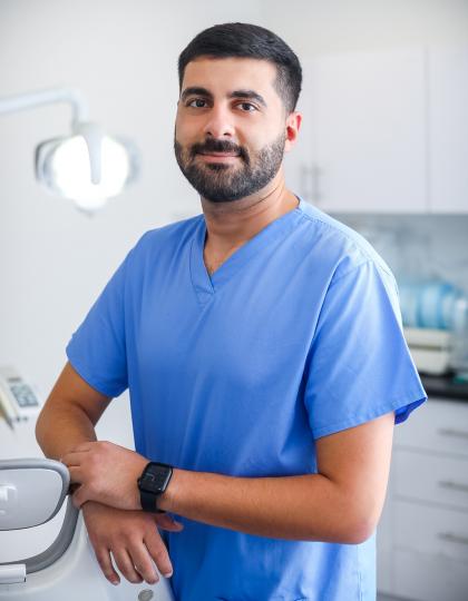 Dr. Mohamed Dogan - Fogorvos