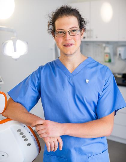 Dr. Farkas Árpád - Fogszakorvos Dr. Farkas Árpád - Fogszakorvos