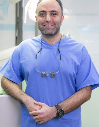 Dr. Fattahi Mostafa - Fogorvos