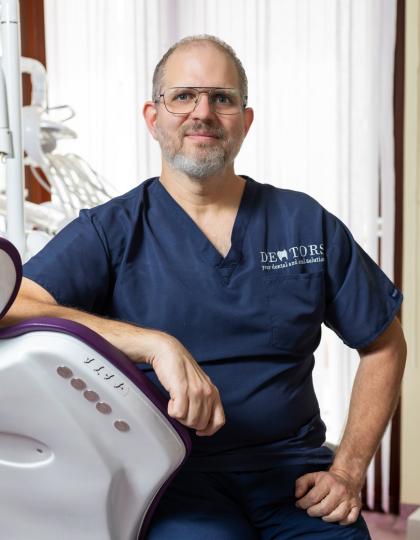 Dr. Ferentzi Balázs - Fogszakorvos Dr. Ferentzi Balázs - Fogszakorvos