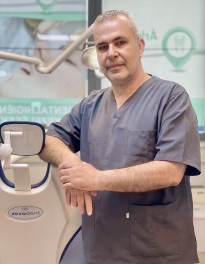 Dr. Saleh Nazem - Fogorvos Dr. Saleh Nazem - Fogorvos