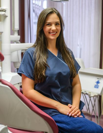 Dr. Németh Júlia Nóra - Konzerváló fogászat és fogpótlástan szakorvos Dr. Németh Júlia Nóra - Konzerváló fogászat és fogpótlástan szakorvos