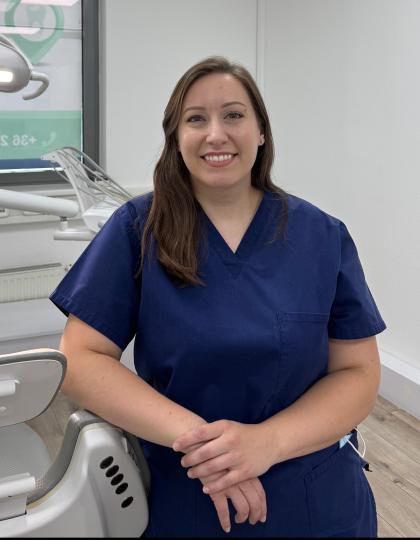 Farkas Dóra - Dental assistant Farkas Dóra - Dental assistant