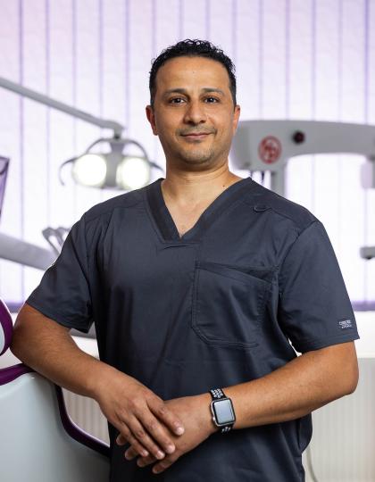 Dr. Wisam Ibrahim Ismail - Dentist Dr. Wisam Ibrahim Ismail - Dentist