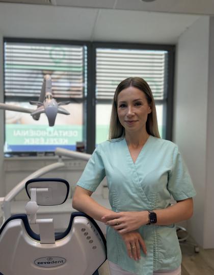 Dr. Ujj Ágnes - Dentist