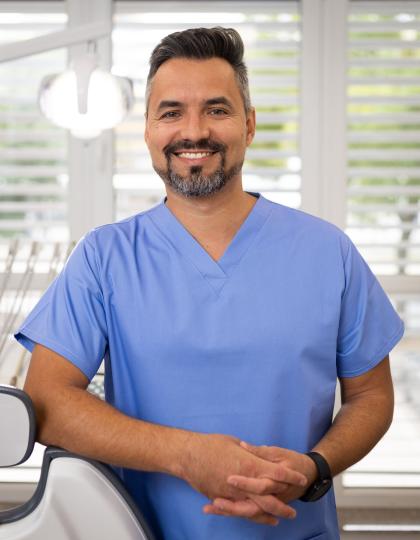 Dr. Péntek Balázs - Fogszabályozó szakorvos Dr. Péntek Balázs - Fogszabályozó szakorvos