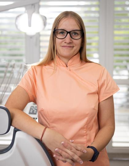 Drobina-Bognár Fanni - Fogászati asszisztens Drobina-Bognár Fanni - Fogászati asszisztens