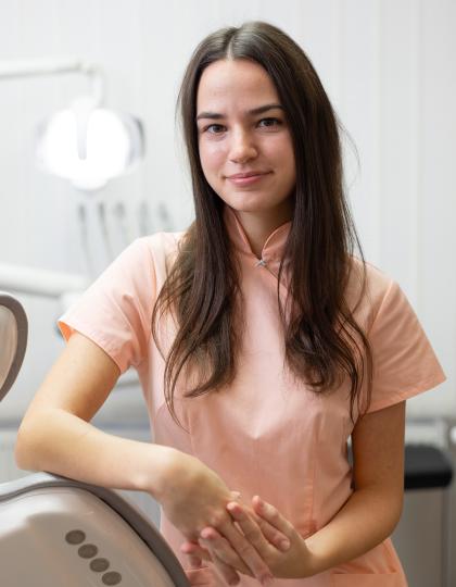 Csőkör Jordána - Fogászati asszisztens