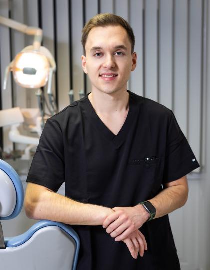 Dr. Szabó Viktor - Endodontus szakorvos