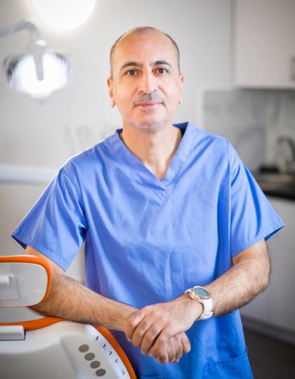 Dr. Dehbashi Masoud - Fogszakorvos - Konzerváló Fogászat és Fogpótlástan Szakorvos